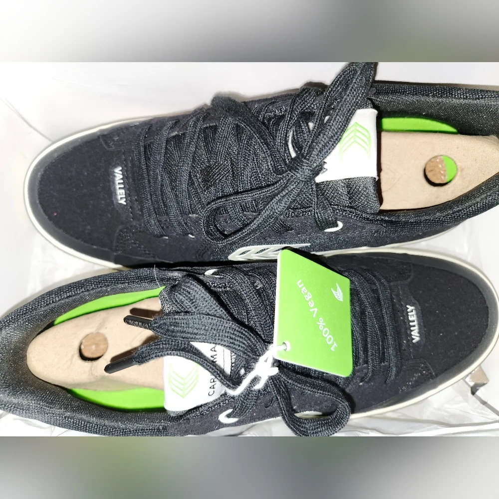 NEW CARIUMA Vallely Skate Black Suede Ivory Logo Sneaker Unisex Men's Skater